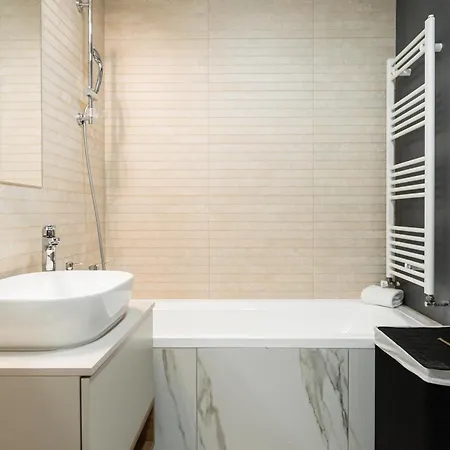Апартаменти Apartbnb Euphoria 21 Брашов