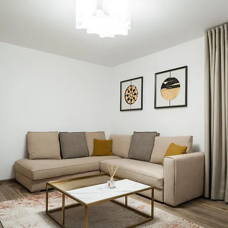 Apartbnb Euphoria 21 Апартаменти Брашов