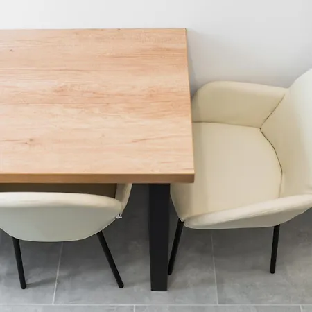 Апартаменти Apartbnb Euphoria 21 Брашов