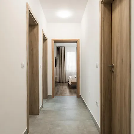 Апартаменти Apartbnb Euphoria 21 *
